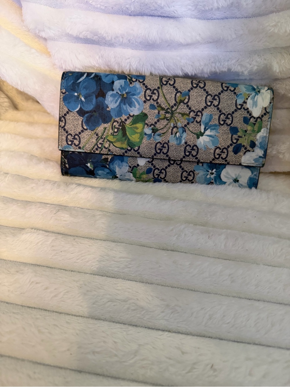 Gucci GG Supreme Blooms Continental Long Wallet with Removable Card Insert